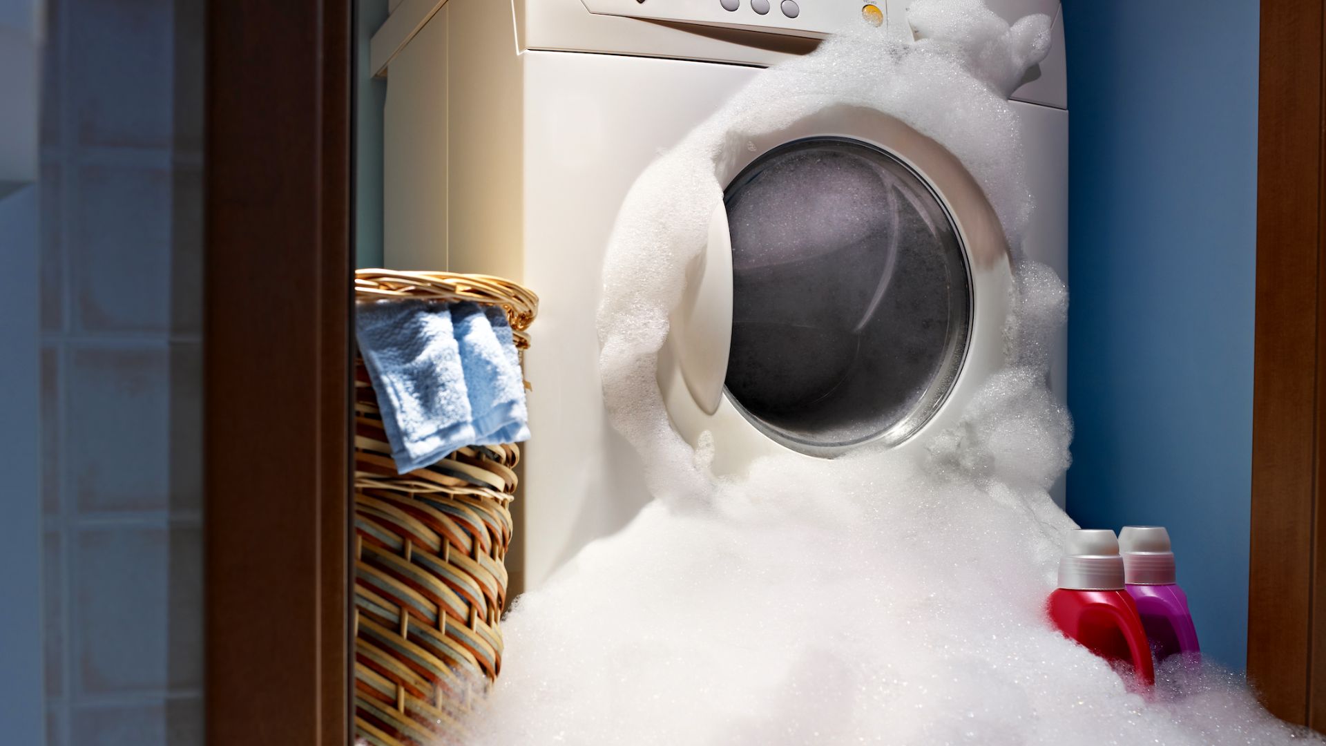 how-to-fix-an-overflowing-washing-machine-laundry-drain-gold-coast