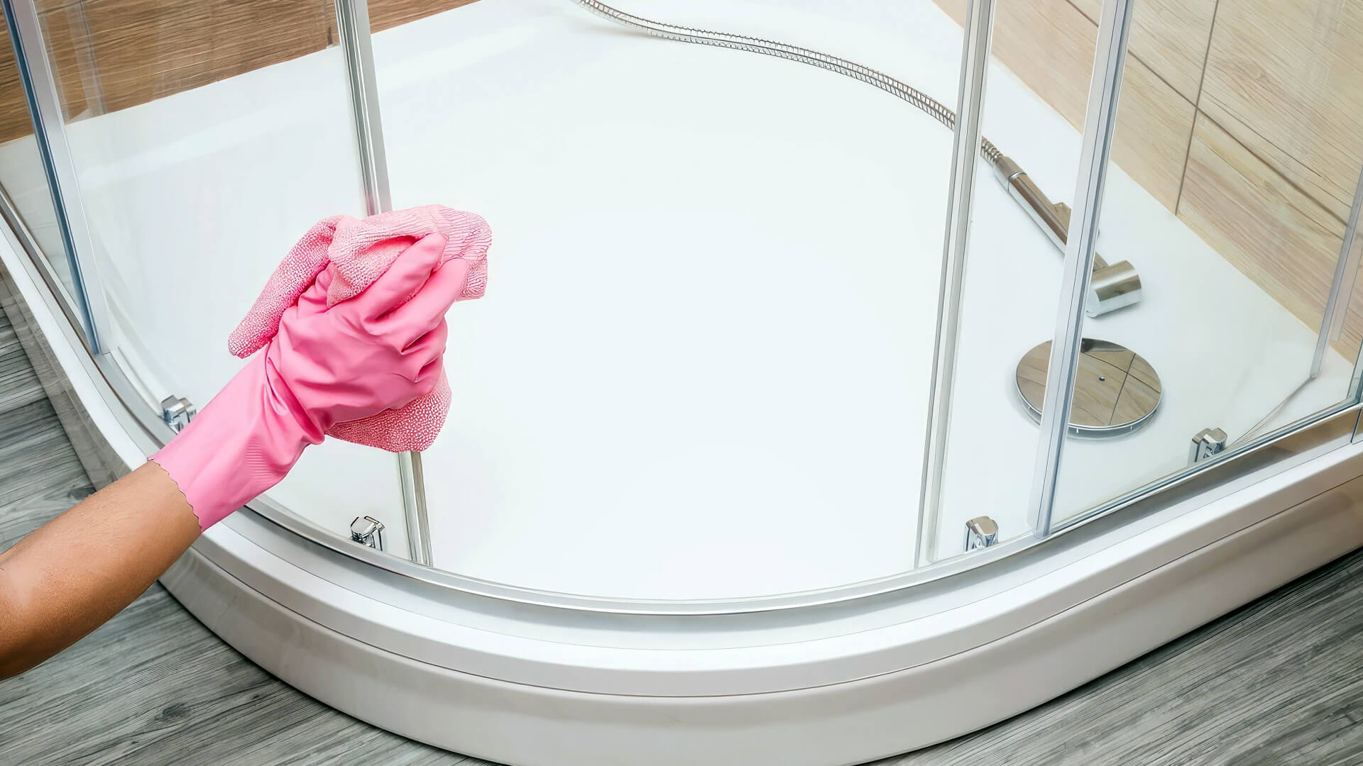 How To Clean Shower With Vinegar