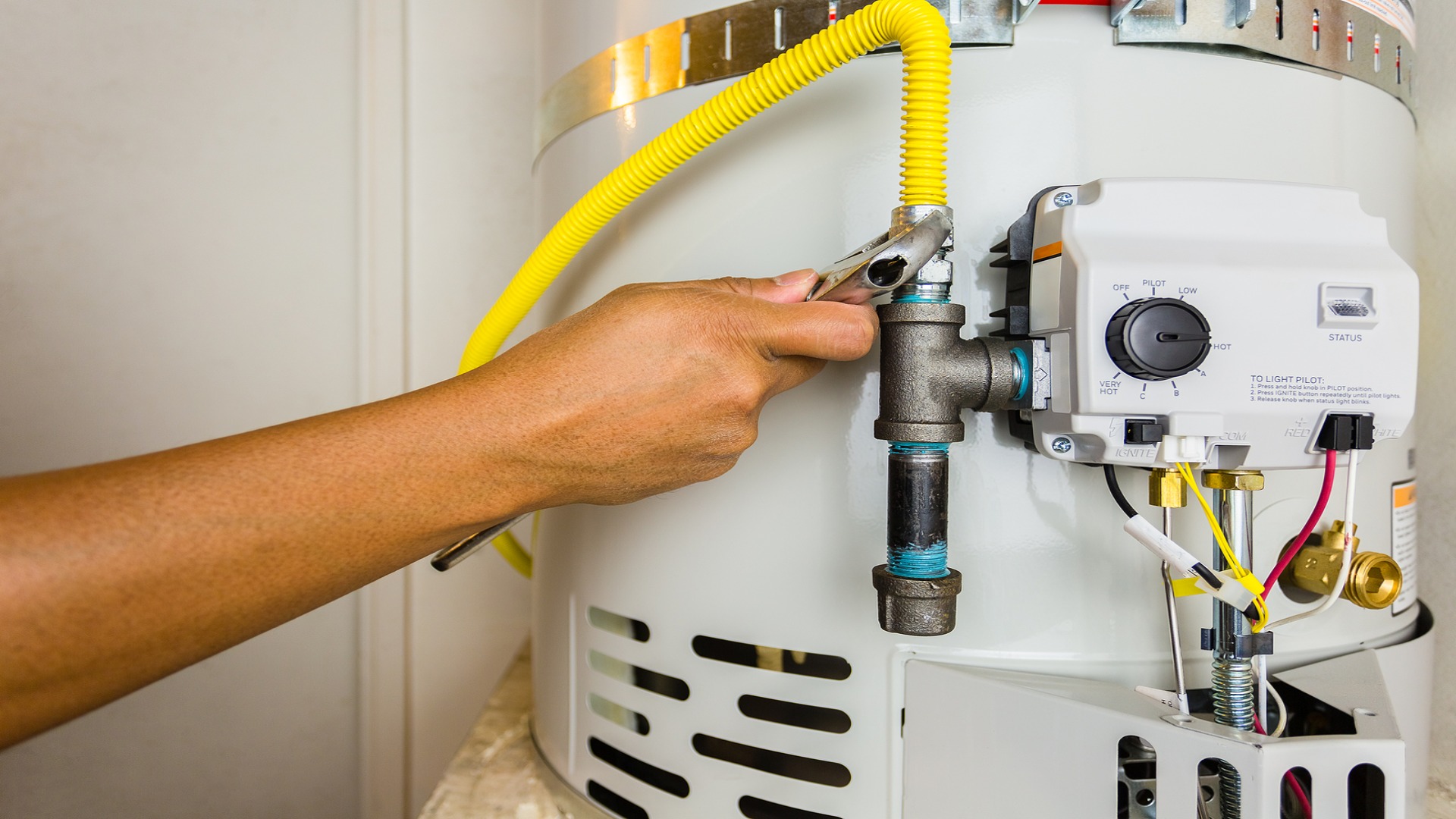 Maintaining Your Hot Water Heater (1)