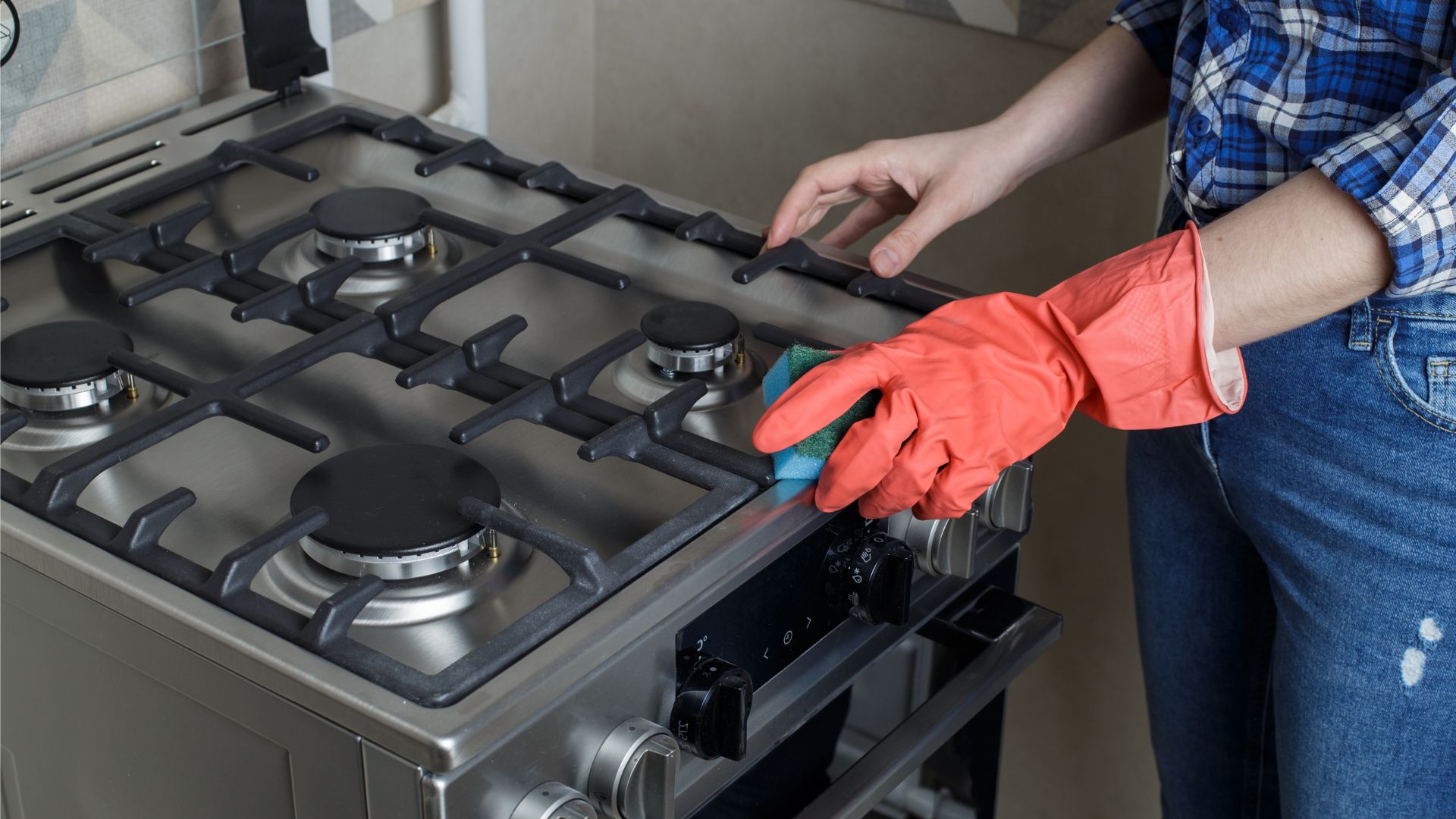 Cleaning Gas Oven